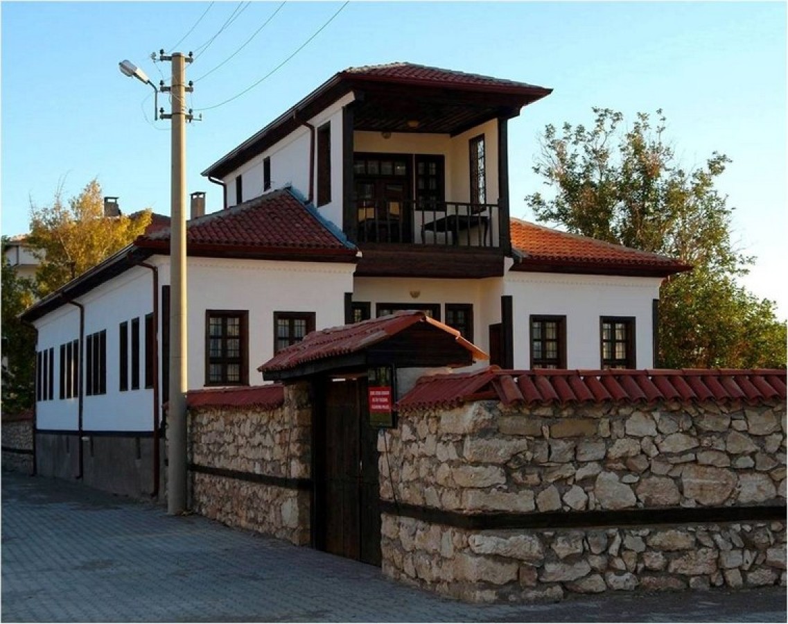 Şemsi Efendi Konağı